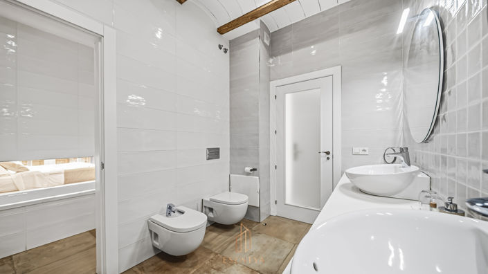 Image No.60-14 Bed Villa for sale