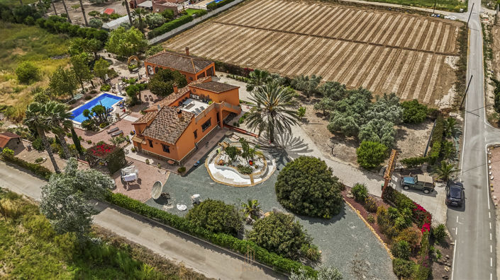 Image No.2-4 Bed Villa for sale