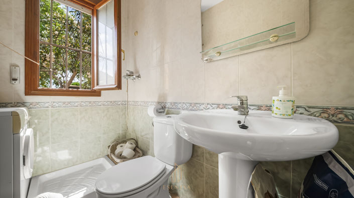 Image No.30-4 Bed Villa for sale