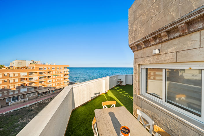 Image No.25-2 Bed Property for sale