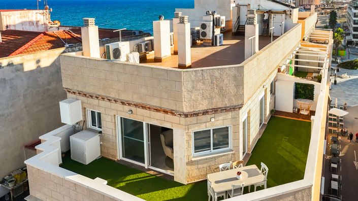 Image No.28-2 Bed Property for sale