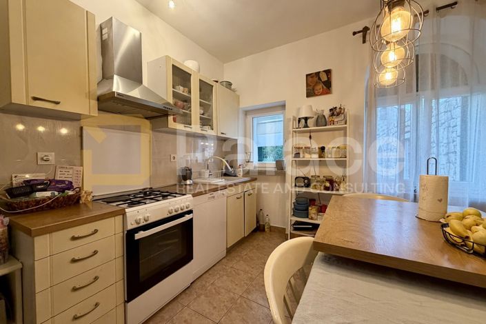Image No.8-Appartement de 2 chambres à vendre à Sibenik