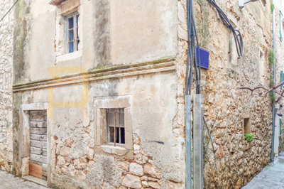 1 - Murter, House