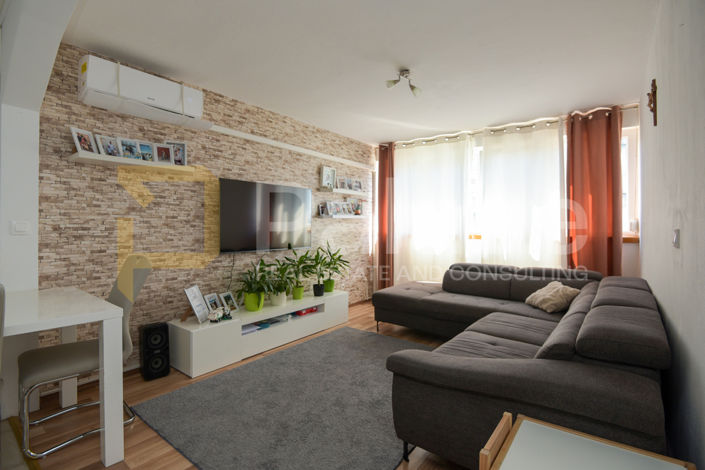 Image No.2-Appartement de 2 chambres à vendre à Sibenik