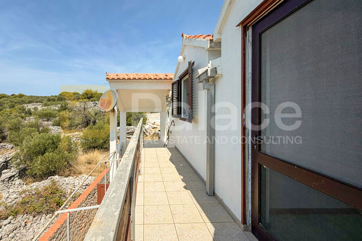 Image No.14-6 Bed House for sale