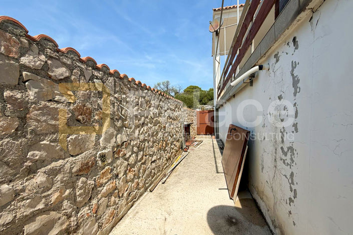 Image No.23-6 Bed House for sale