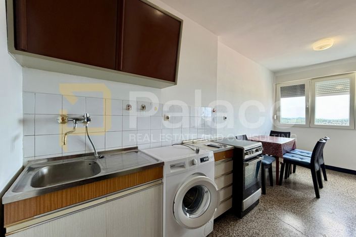 Image No.12-Appartement de 2 chambres à vendre à Sibenik