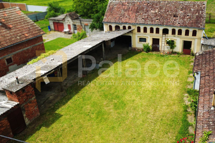 Image No.12-1 Bed House for sale