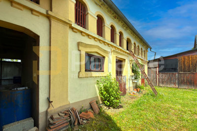 kuca-u-mirnom-naselju_8