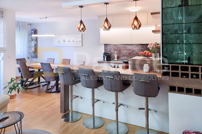 Image No.5-Appartement de 5 chambres à vendre à Zagreb