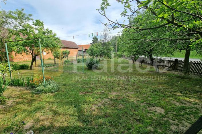 Image No.22-4 Bed House for sale