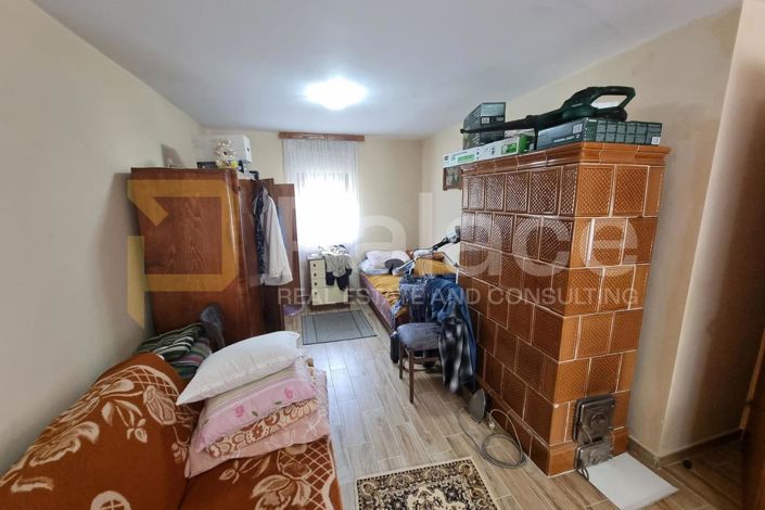 Image No.5-4 Bed House for sale