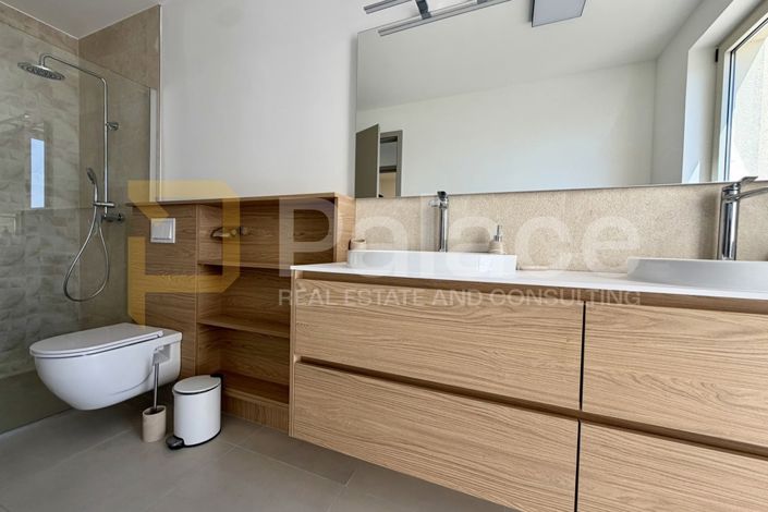 Image No.25-3 Bed Villa for sale