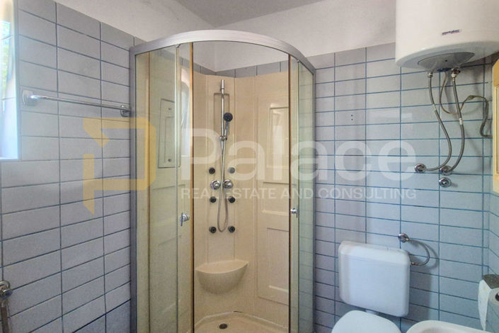 Image No.11-6 Bed House for sale