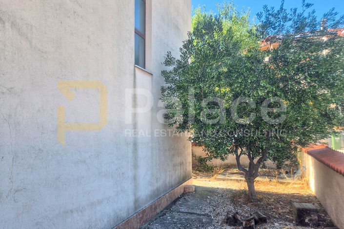 Image No.27-6 Bed House for sale
