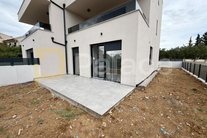 Image No.14-2 Bed Apartment for sale