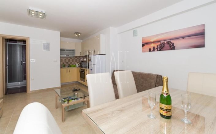 Image No.8-9 Bed House for sale