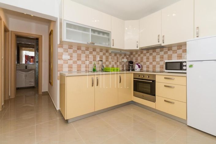Image No.9-9 Bed House for sale