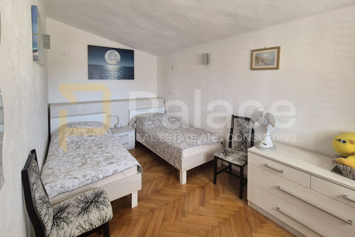 Image No.10-5 Bed House for sale