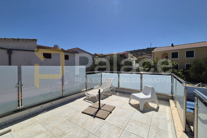 Image No.13-5 Bed House for sale