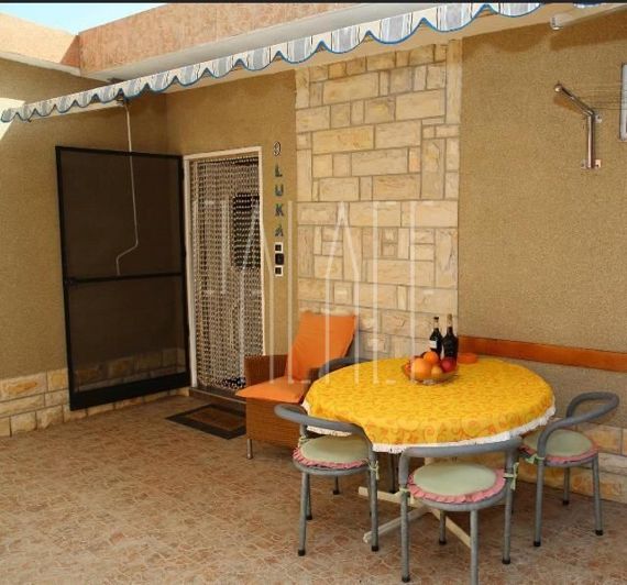 Image No.15-10 Bed House for sale