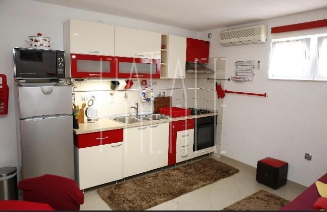 Image No.16-10 Bed House for sale