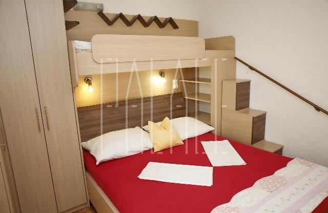 Image No.17-10 Bed House for sale