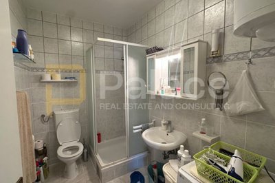 prilika-stan-u-zgradi-50-metara-od-mora-60m2_9