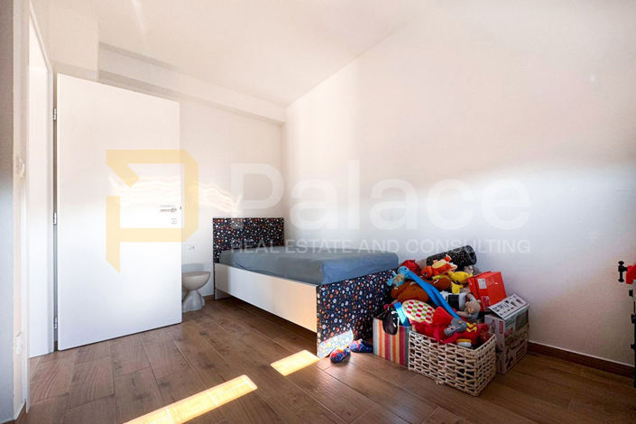 Image No.22-3 Bed House for sale