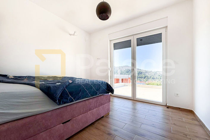 Image No.23-3 Bed House for sale