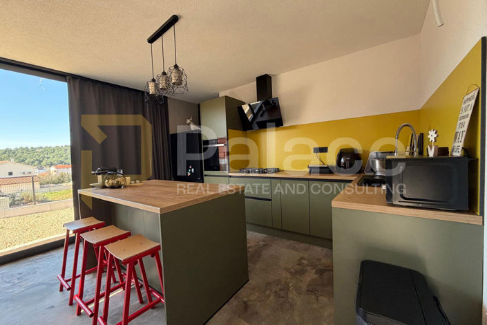 Image No.3-3 Bed House for sale