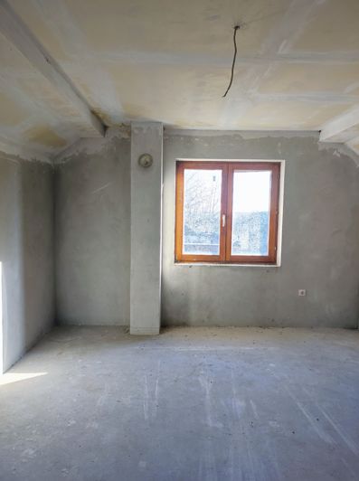 Image No.3-4 Bed House for sale