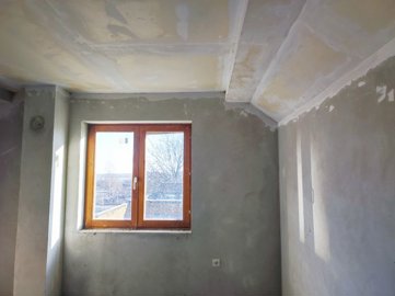 prodaje-se-kuca-s-velikim-placem-u-karadzicevu-prilika_4
