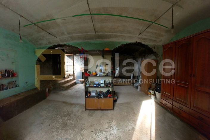 Image No.12-2 Bed House for sale