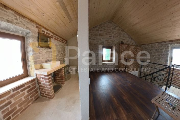 Image No.3-2 Bed House for sale