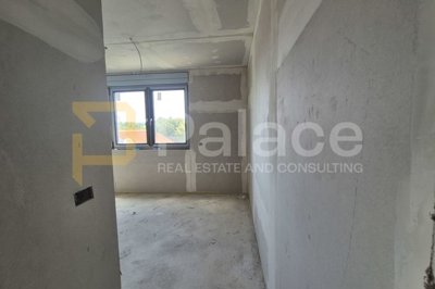 petrcane-penthouse-s-krovnom-terasom-i-jaccuzijem-73m2_15