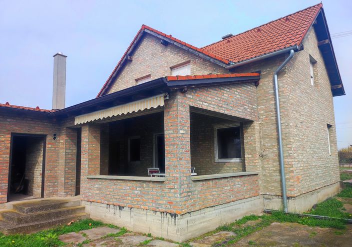 Image No.2-Maison de 6 chambres à vendre à Erdut