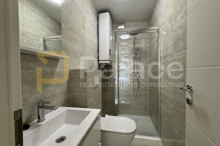 Image No.13-5 Bed Apartment for sale
