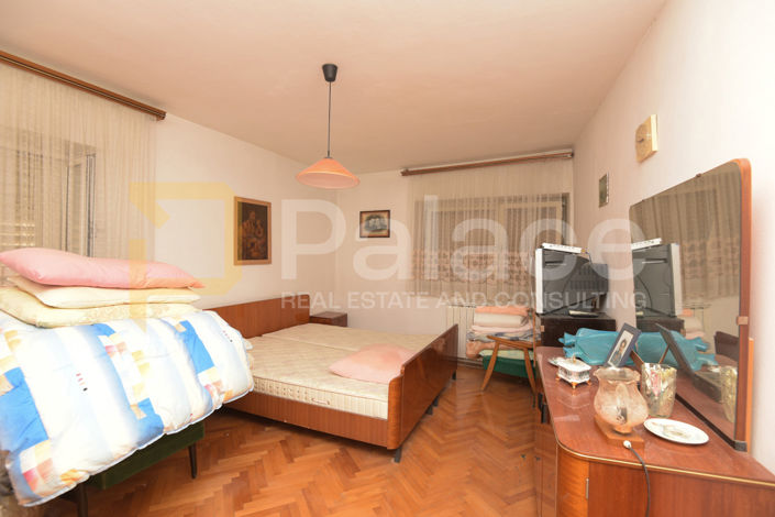 Image No.3-Appartement de 5 chambres à vendre à Sibenik
