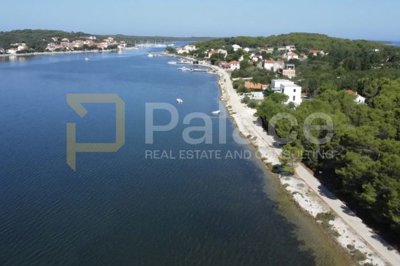 gradjevinsko-zemljiste-4374-m-veli-rat-dugi-otok_1