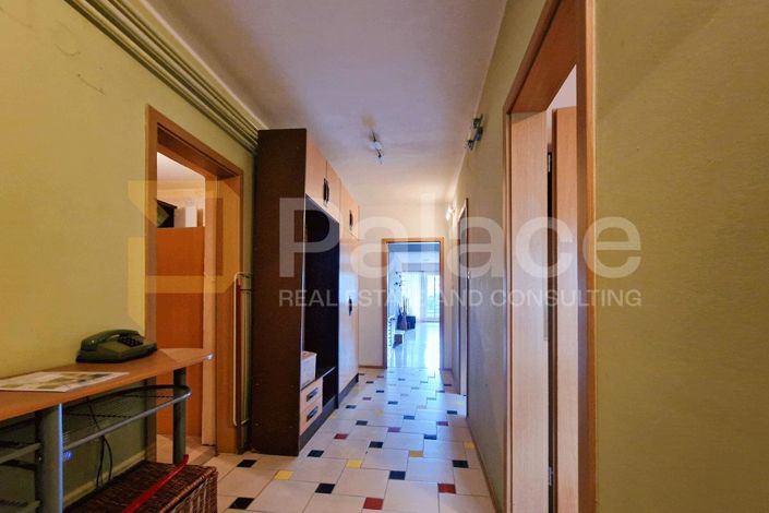 Image No.15-11 Bed House for sale
