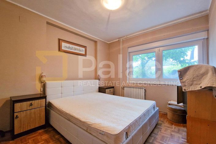 Image No.16-11 Bed House for sale