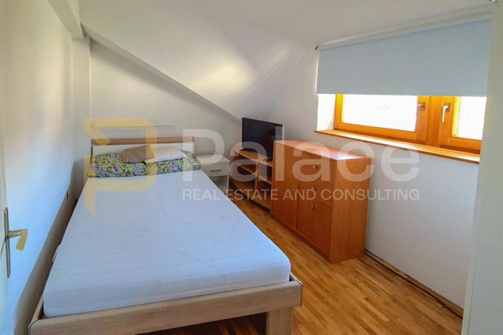 Image No.20-11 Bed House for sale