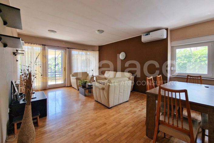 Image No.22-11 Bed House for sale
