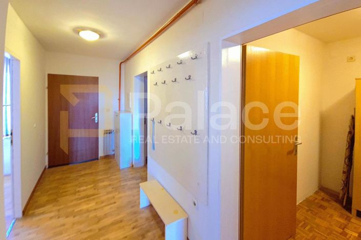 Image No.28-11 Bed House for sale