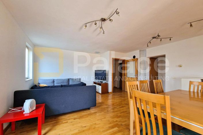 Image No.8-11 Bed House for sale