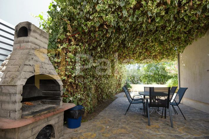 Image No.17-8 Bed Apartment for sale