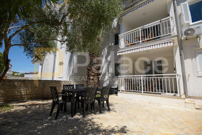 Image No.2-8 Bed Apartment for sale
