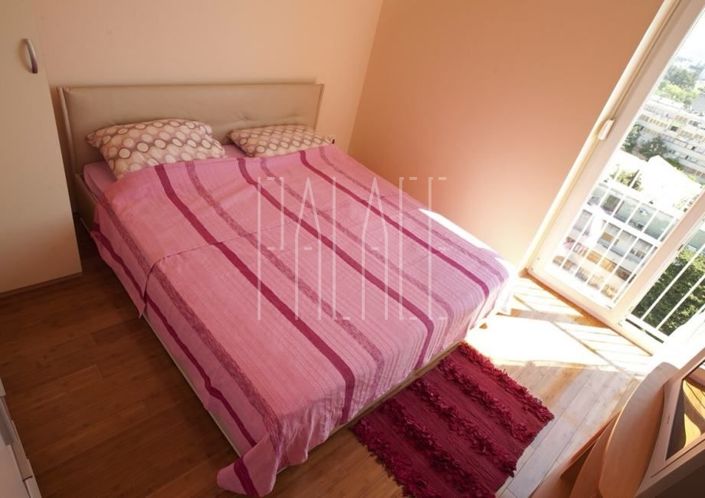 Image No.6-Appartement de 2 chambres à vendre à Grad