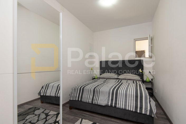 Image No.17-5 Bed House for sale